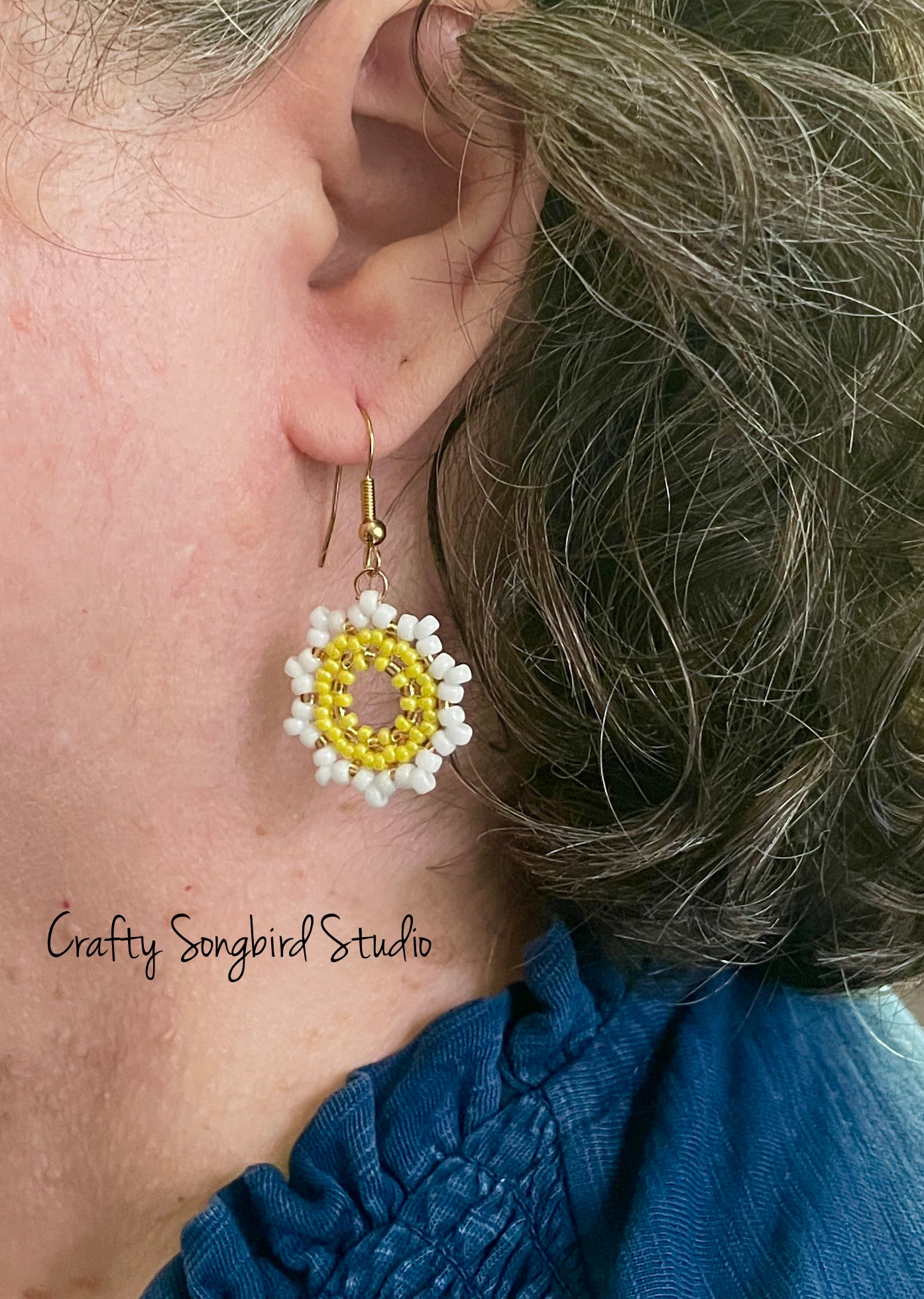 Pretty Posy Earrings - Daisy