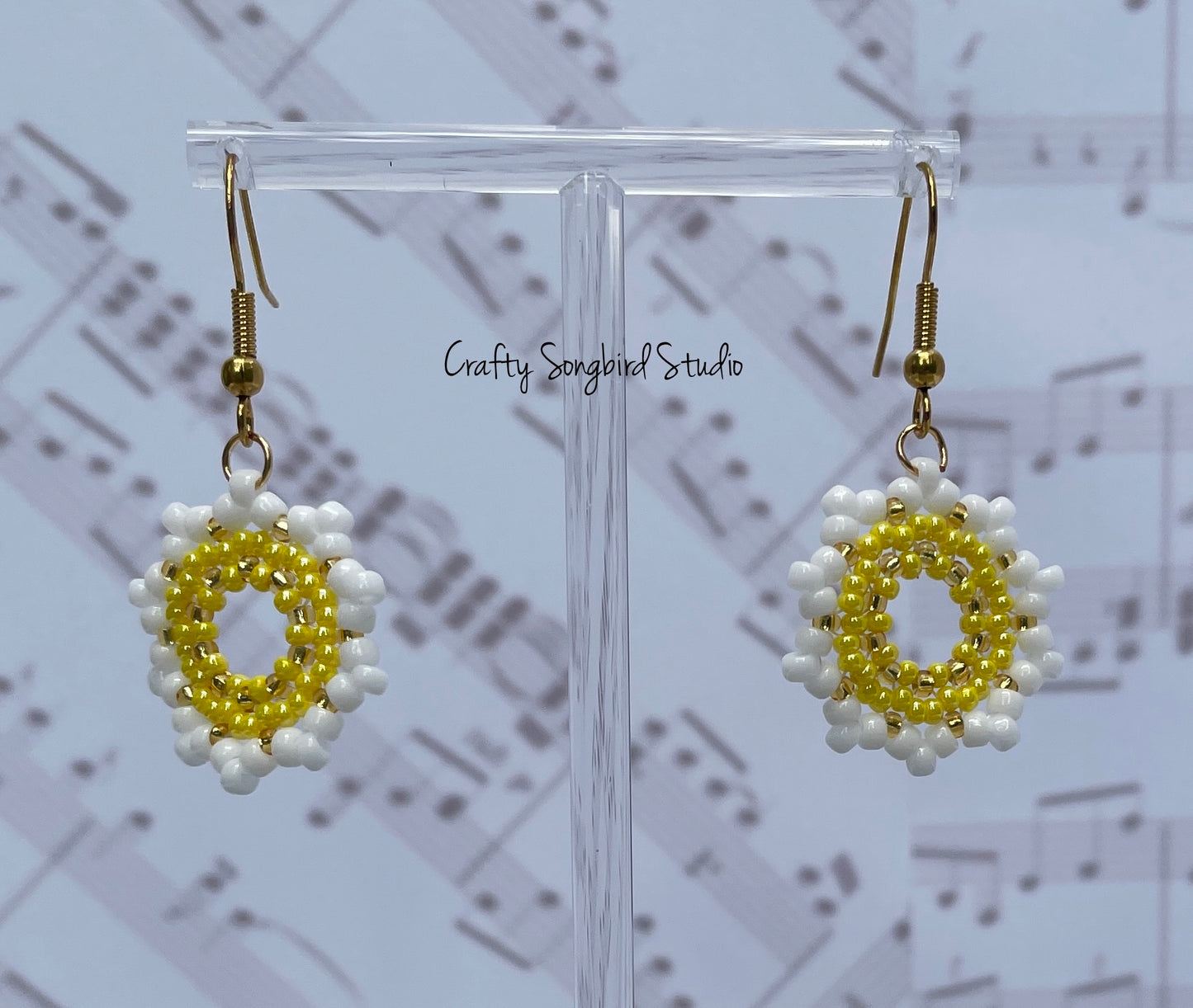 Pretty Posy Earrings - Daisy